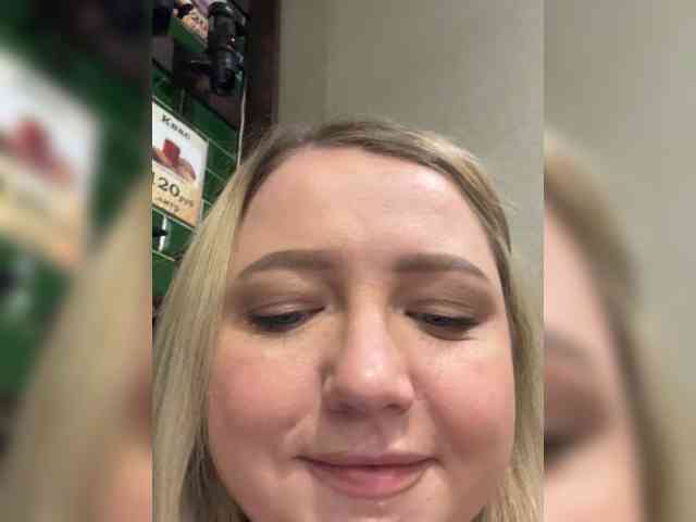 KiraMalina webcam