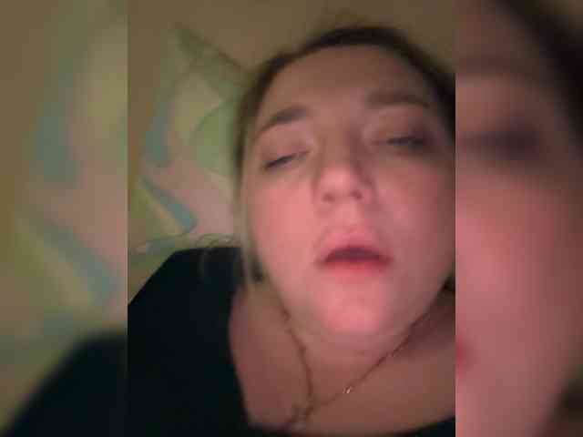 KiraMalina webcam
