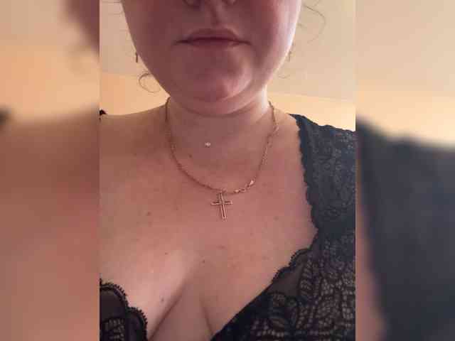 KiraMalina webcam