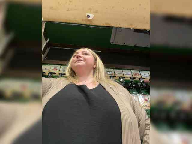 KiraMalina webcam