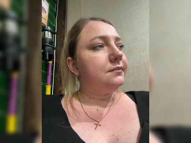 KiraMalina Sex Cam Show
