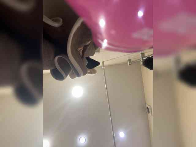 KiraMalina webcam