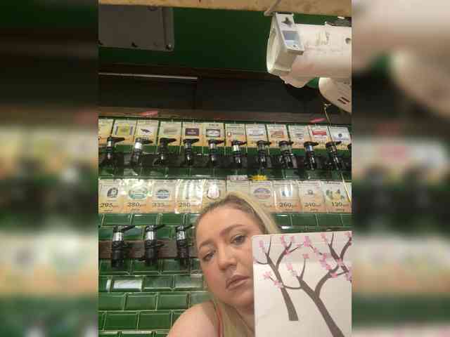 KiraMalina webcam