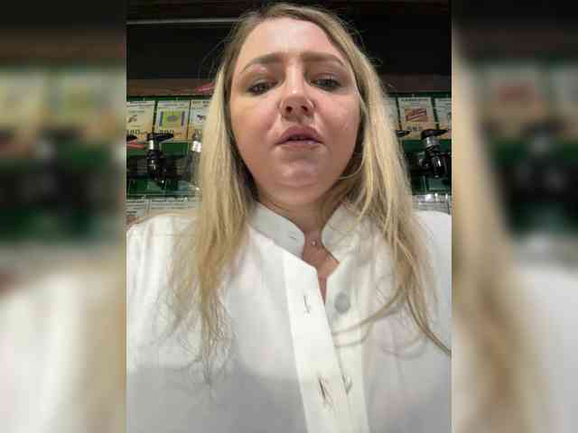 KiraMalina webcam
