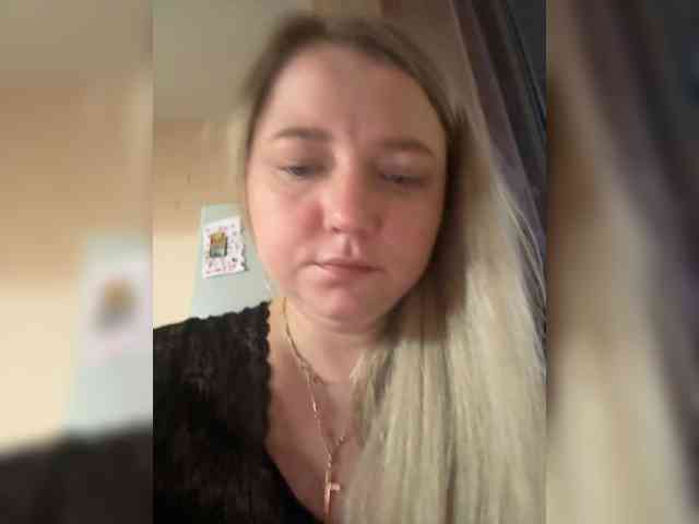KiraMalina webcam