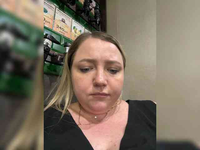 KiraMalina webcam