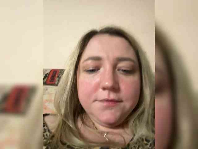 KiraMalina webcam