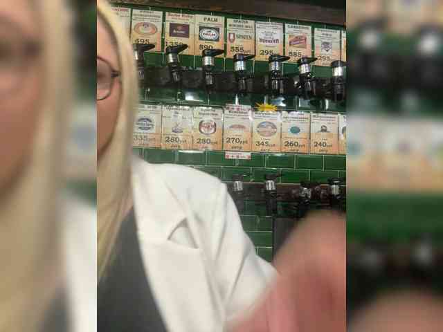 KiraMalina webcam