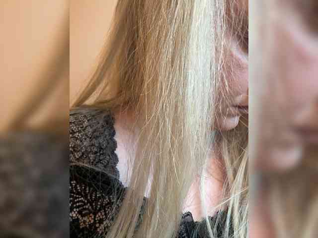 KiraMalina webcam