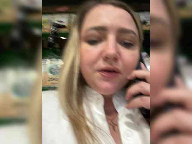 KiraMalina webcam