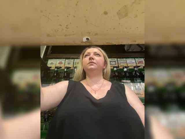 KiraMalina webcam