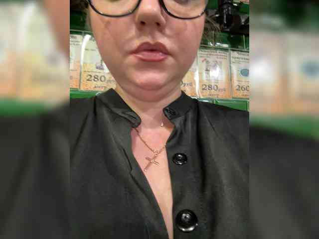 KiraMalina webcam