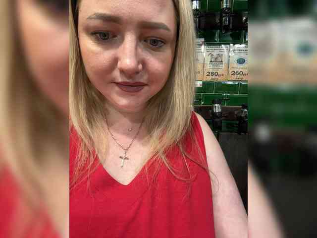KiraMalina webcam