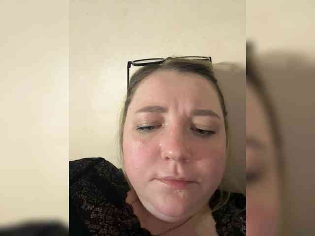 KiraMalina webcam