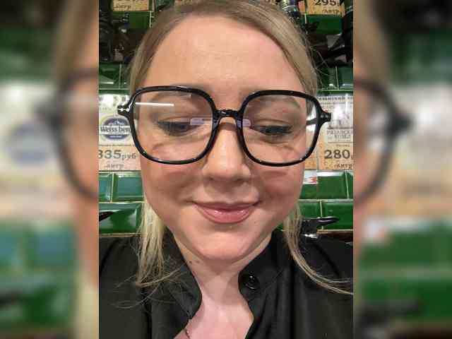 KiraMalina webcam