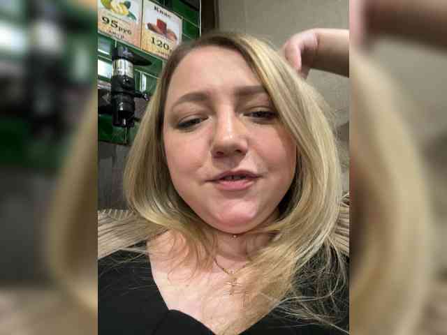 KiraMalina webcam