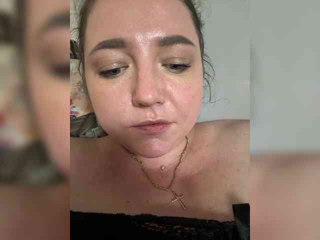 KiraMalina webcam
