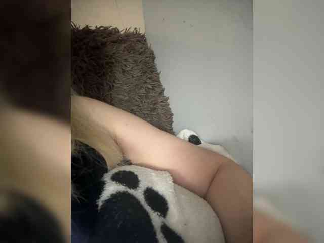 KiraMalina webcam