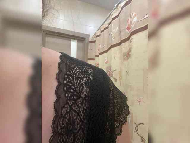 KiraMalina webcam