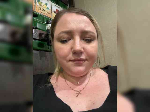 KiraMalina Sex Cam Show