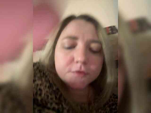 KiraMalina webcam