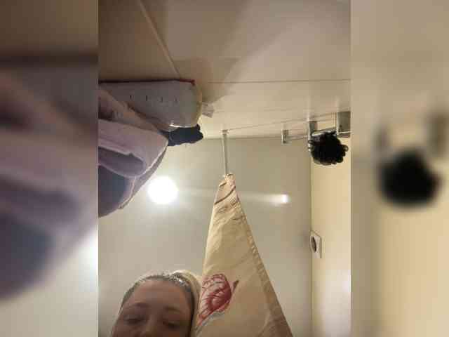KiraMalina webcam