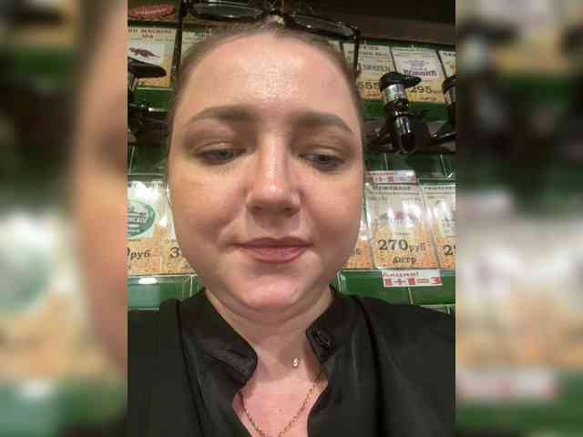 KiraMalina webcam