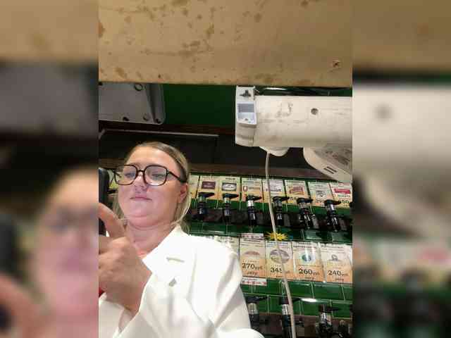 KiraMalina webcam