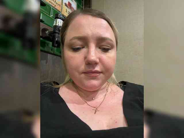 KiraMalina Sex Cam Show