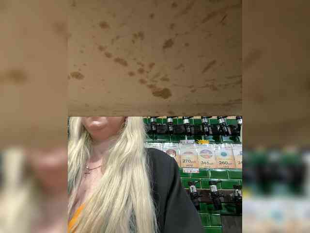 KiraMalina webcam