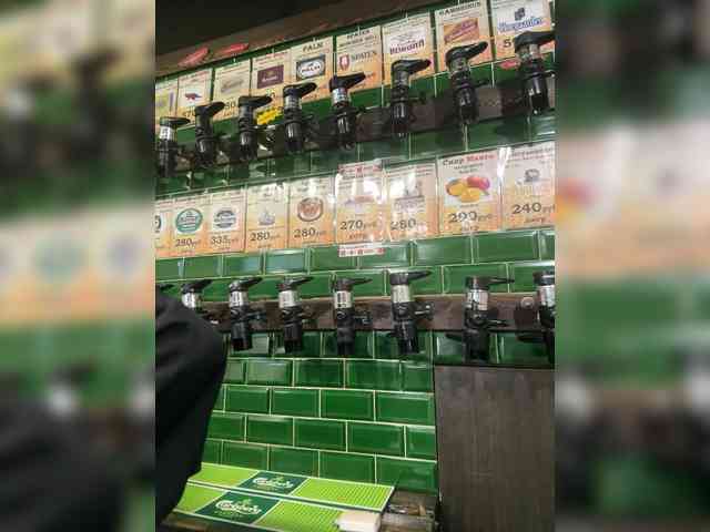 KiraMalina webcam