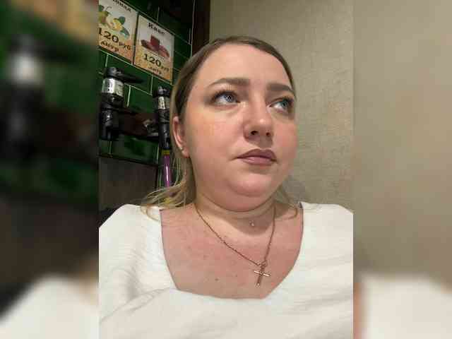 KiraMalina webcam