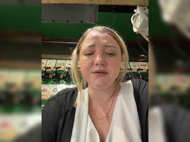 KiraMalina webcam