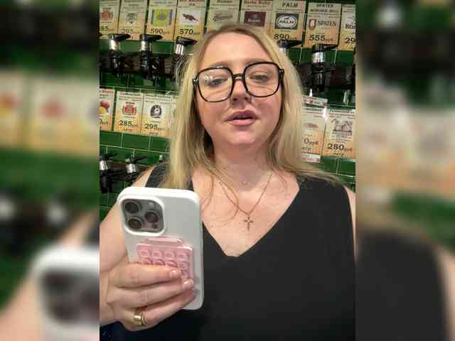 KiraMalina Sex Cam Show