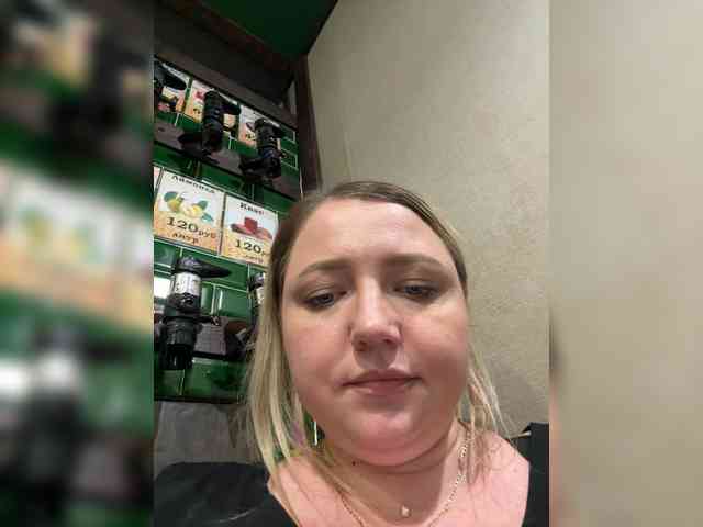 KiraMalina webcam