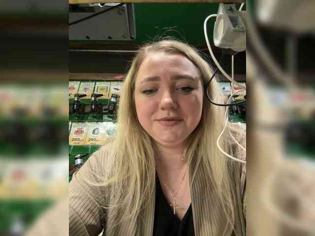 KiraMalina webcam