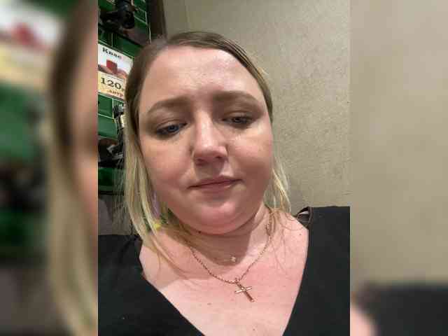 KiraMalina webcam