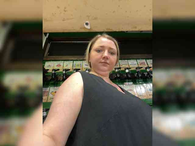 KiraMalina webcam