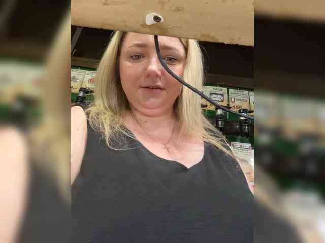 KiraMalina webcam