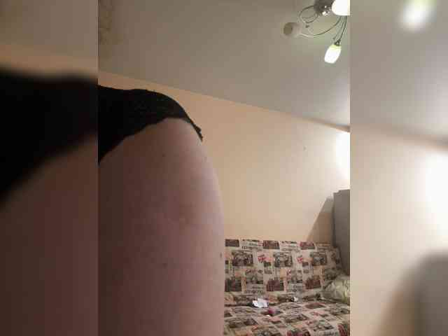 KiraMalina webcam