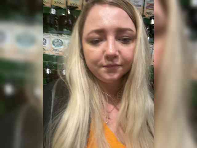 KiraMalina webcam