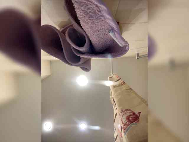 KiraMalina webcam