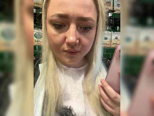 KiraMalina webcam