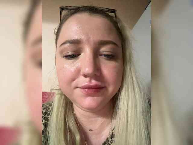 KiraMalina webcam