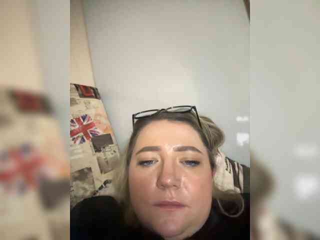 KiraMalina webcam