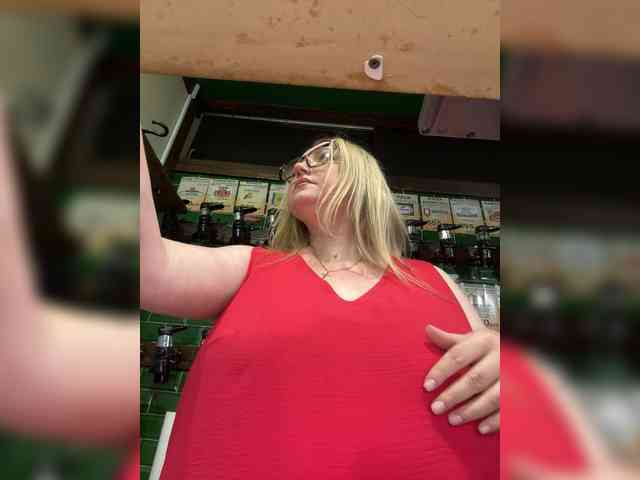 KiraMalina webcam