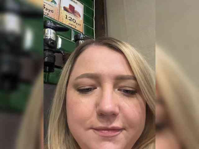 KiraMalina webcam