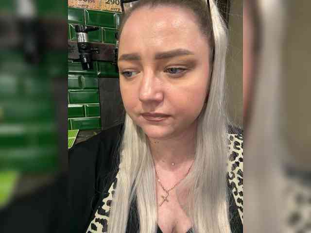 KiraMalina webcam