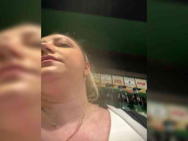 KiraMalina webcam
