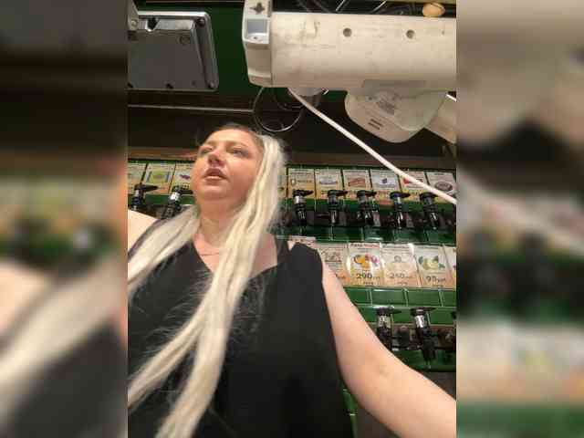 KiraMalina webcam